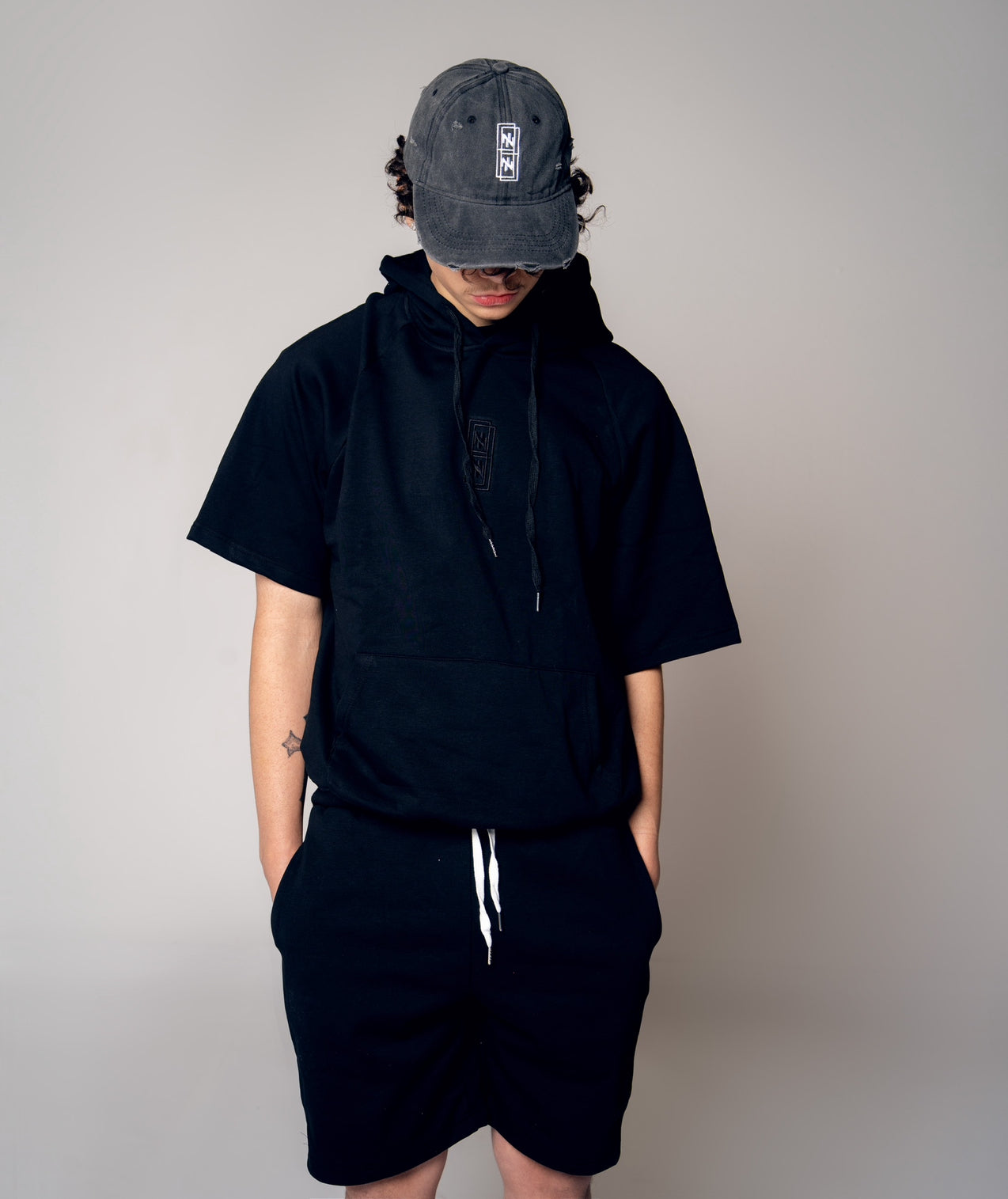 Nikel Embroidered complete set sleeveless hoodie and short